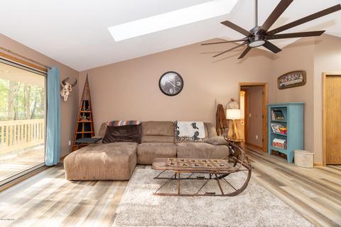 321 3rd St, Plainwell, MI 49080 photo 14