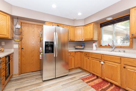321 3rd St, Plainwell, MI 49080 photo 4