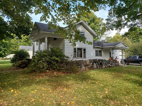 485 White Pigeon Rd, Constantine, MI 49042 photo 1