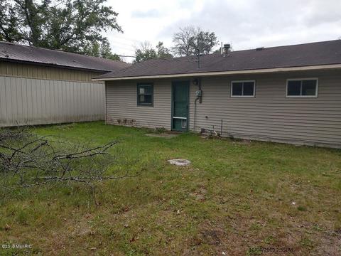8492 S Rhode Is, Baldwin, MI 49304 photo 2