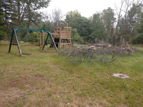 8492 S Rhode Is, Baldwin, MI 49304 photo 3
