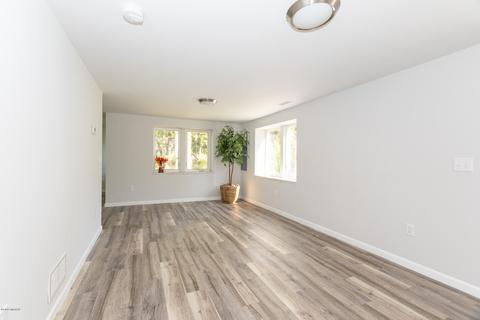 3618 D Ave E, Kalamazoo, MI 49004 photo 5