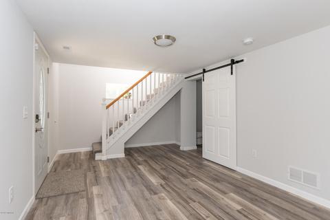 3618 D Ave E, Kalamazoo, MI 49004 photo 6