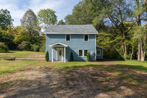 3618 D Ave E, Kalamazoo, MI 49004 photo 1