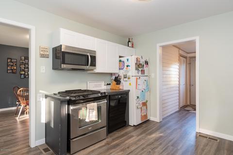 413 Centre St, Marcellus, MI 49067 photo 7
