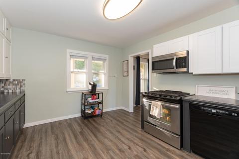 413 Centre St, Marcellus, MI 49067 photo 8