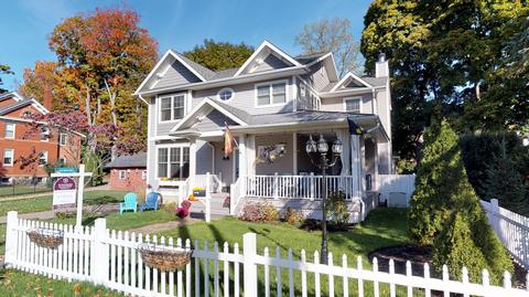 115 E Prospect St, Marshall, MI 49068 photo 2