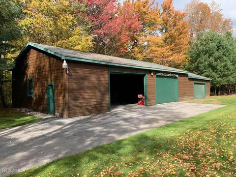 2337 S Grout Rd, Gladwin, MI 48624 photo 29