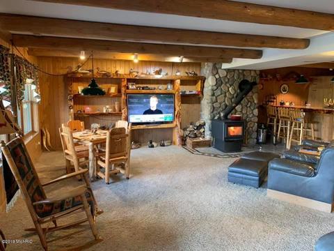2337 S Grout Rd, Gladwin, MI 48624 photo 24