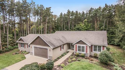 2135 Sunny Pine Dr, Dorr, MI 49323 photo 4