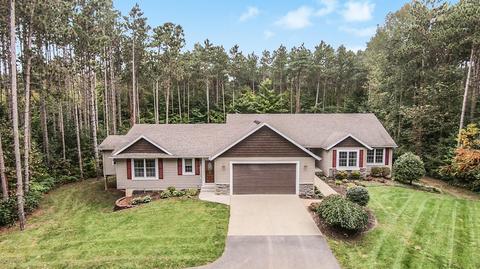 2135 Sunny Pine Dr, Dorr, MI 49323 photo 1