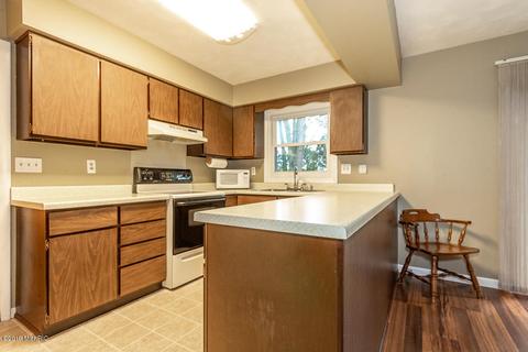 812 Forest St, Marshall, MI 49068 photo 8