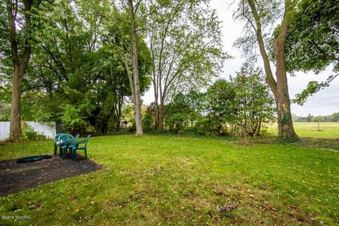 812 Forest St, Marshall, MI 49068 photo 3