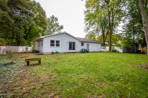 812 Forest St, Marshall, MI 49068 photo 4