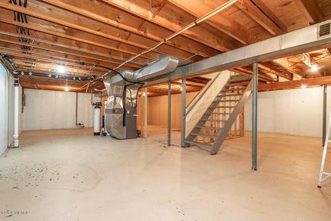 812 Forest St, Marshall, MI 49068 photo 27