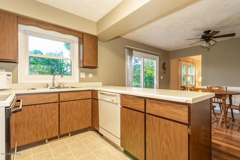 812 Forest St, Marshall, MI 49068 photo 7