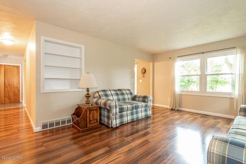 812 Forest St, Marshall, MI 49068 photo 15