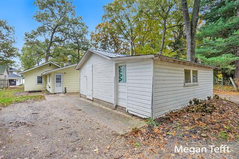 1711 E 88th St, Newaygo, MI 49337 photo 22