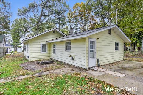 1711 E 88th St, Newaygo, MI 49337 photo 4