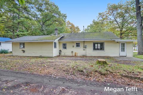 1711 E 88th St, Newaygo, MI 49337 photo 3