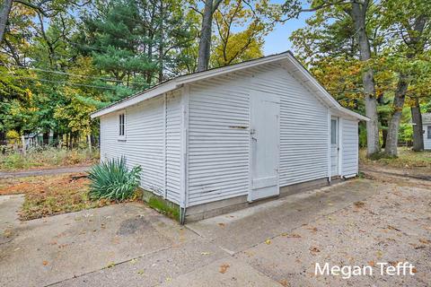 1711 E 88th St, Newaygo, MI 49337 photo 23