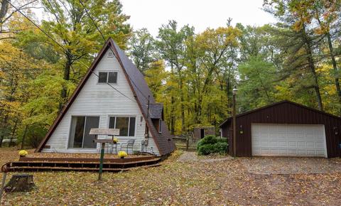 5746 E 36th St, White Cloud, MI 49349 photo 3