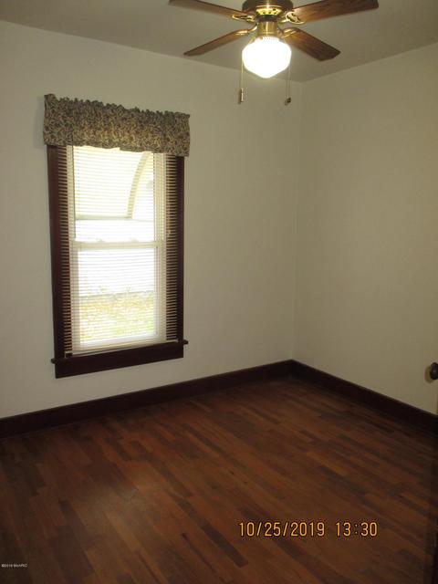 122 Compton St, Bronson, MI 49028 photo 11