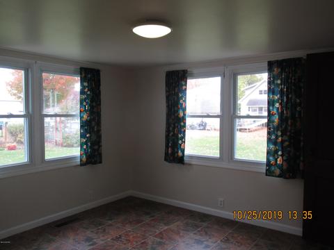 122 Compton St, Bronson, MI 49028 photo 10