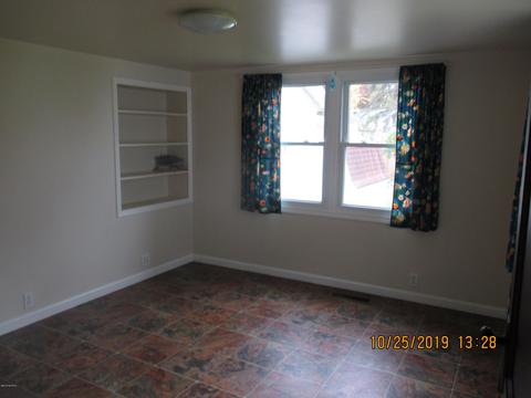 122 Compton St, Bronson, MI 49028 photo 8