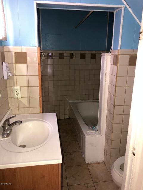 76 E Pearl St, Coldwater, MI 49036 photo 7