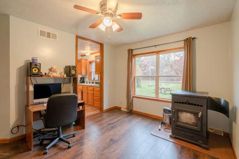 4853 E 96th St, Newaygo, MI 49337 photo 22