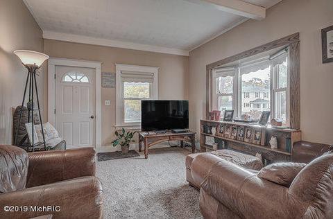 216 E Lytle St, Ionia, MI 48846 photo 7