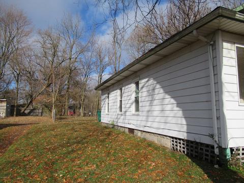 313 Johnson St, Cassopolis, MI 49031 photo 13
