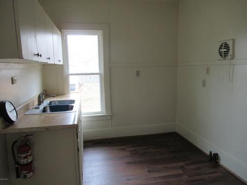 313 Johnson St, Cassopolis, MI 49031 photo 5