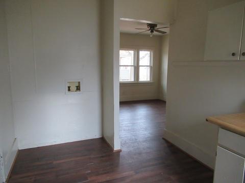 313 Johnson St, Cassopolis, MI 49031 photo 6