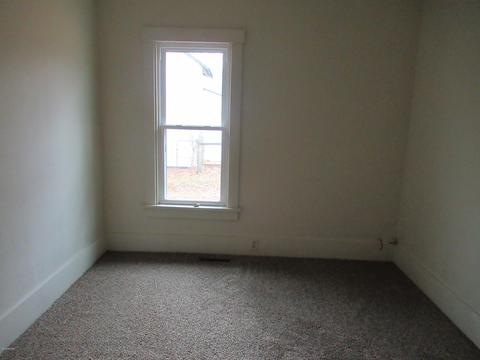 313 Johnson St, Cassopolis, MI 49031 photo 9