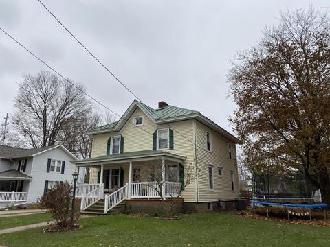 313 Everett St, Homer, MI 49245 photo 2