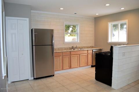 351 Crapo St, Elberta, MI 49628 photo 4