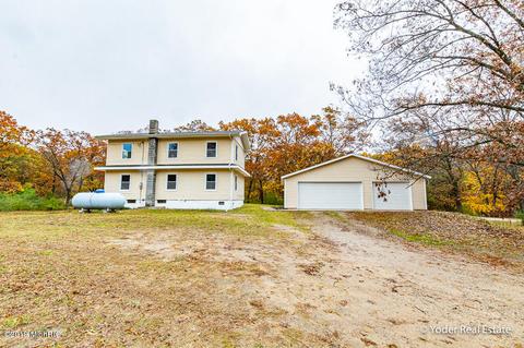 13382 Grindle Dr SE, Lowell, MI 49331 photo 1