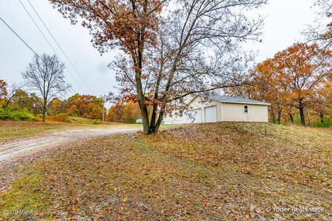 13382 Grindle Dr SE, Lowell, MI 49331 photo 3