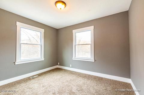 13382 Grindle Dr SE, Lowell, MI 49331 photo 45