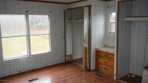 4053 E Fillmore Rd, White Cloud, MI 49349 photo 10