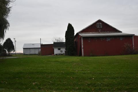 26891 Spring Creek Rd, Mendon, MI 49072 photo 4