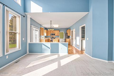 21 Fox Point Ct NE, Ada, MI 49301 photo 4