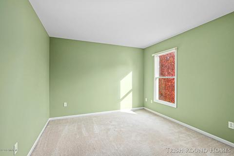 21 Fox Point Ct NE, Ada, MI 49301 photo 11