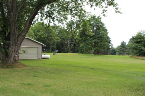 548 E Madison Rd, Hart, MI 49420 photo 3