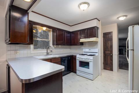 261 Deer Run Dr NE, Ada, MI 49301 photo 9