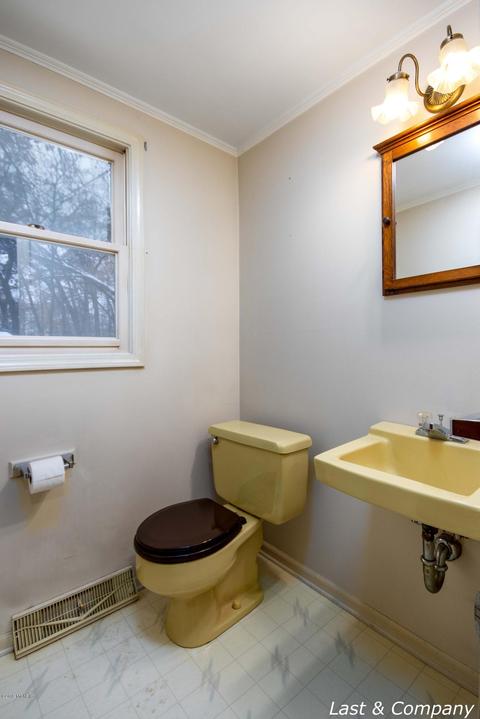 261 Deer Run Dr NE, Ada, MI 49301 photo 13