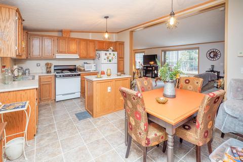 24944 E Point Dr, Mattawan, MI 49071 photo 11