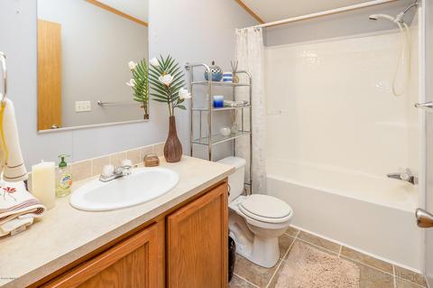 24944 E Point Dr, Mattawan, MI 49071 photo 17